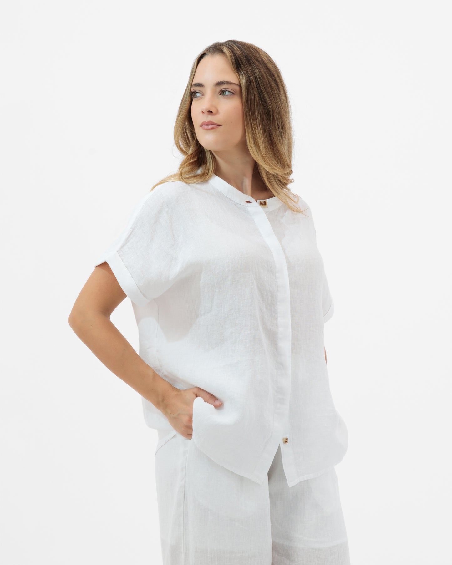 Peace Lily - White Linen Short-Sleeve Top